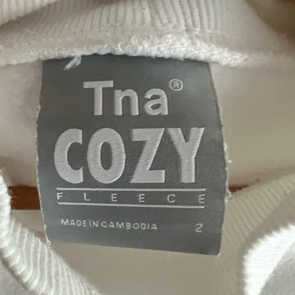 TNA Mockneck Sweatshirt in White Size 2 - Picture 2 of 3